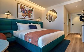 The Social Hub Barcelona Poblenou Extended Stay